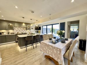 Photo 14- click for photo gallery